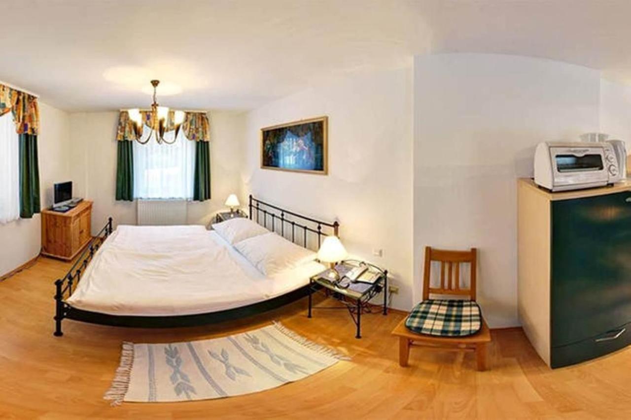 Haus Lenz Ferienwohnungen - Fam Ostermann Puchberg am Schneeberg Εξωτερικό φωτογραφία