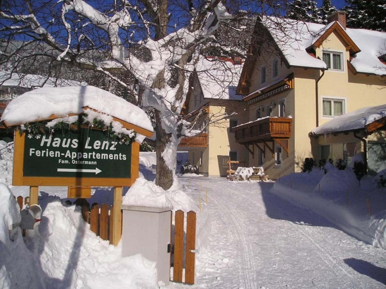 Haus Lenz Ferienwohnungen - Fam Ostermann Puchberg am Schneeberg Εξωτερικό φωτογραφία